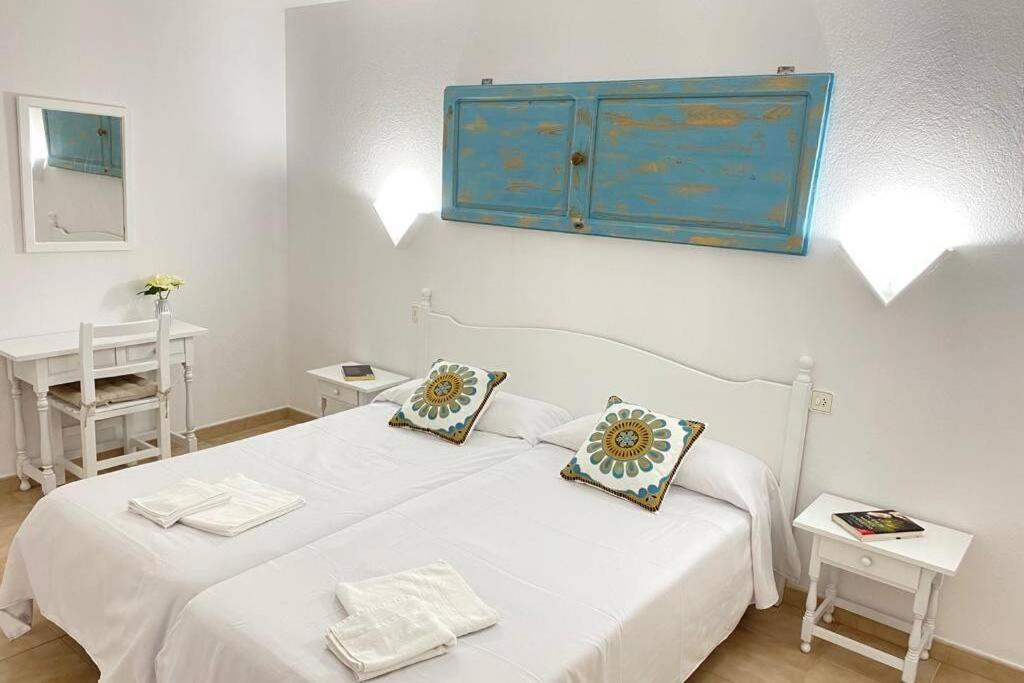 Puertas Al Mar Appartement Cala'N Blanes  Buitenkant foto